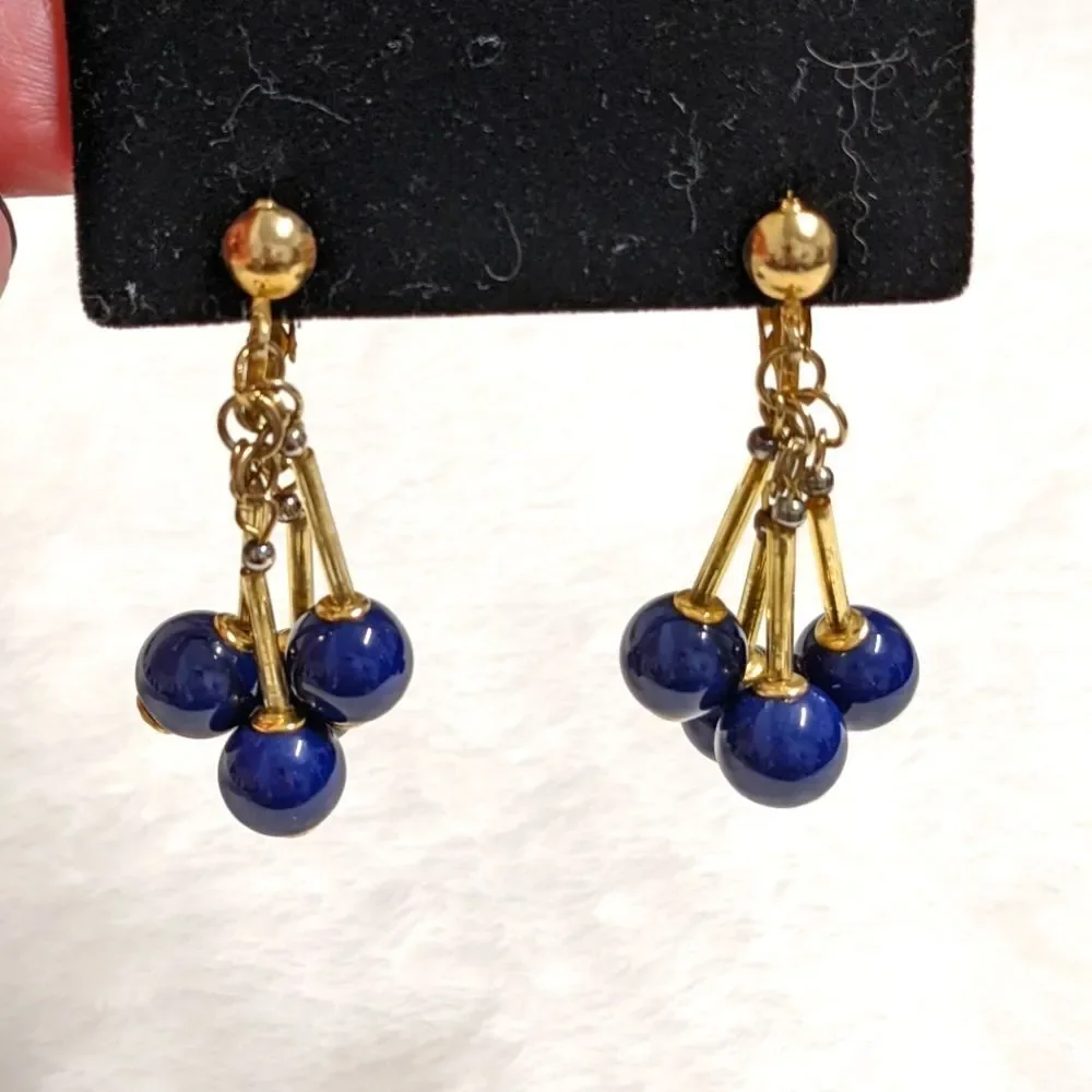 Vintage 1960's Goldtone & Navy Cluster Dangle Clip Earrings - Picture 4 of 6